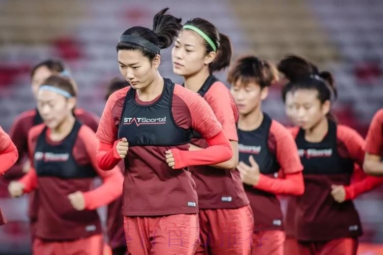 铿锵真本色 | 永川女足四国赛首战葡萄牙 贾秀全：以老带新，希望我们能打出想要的足球